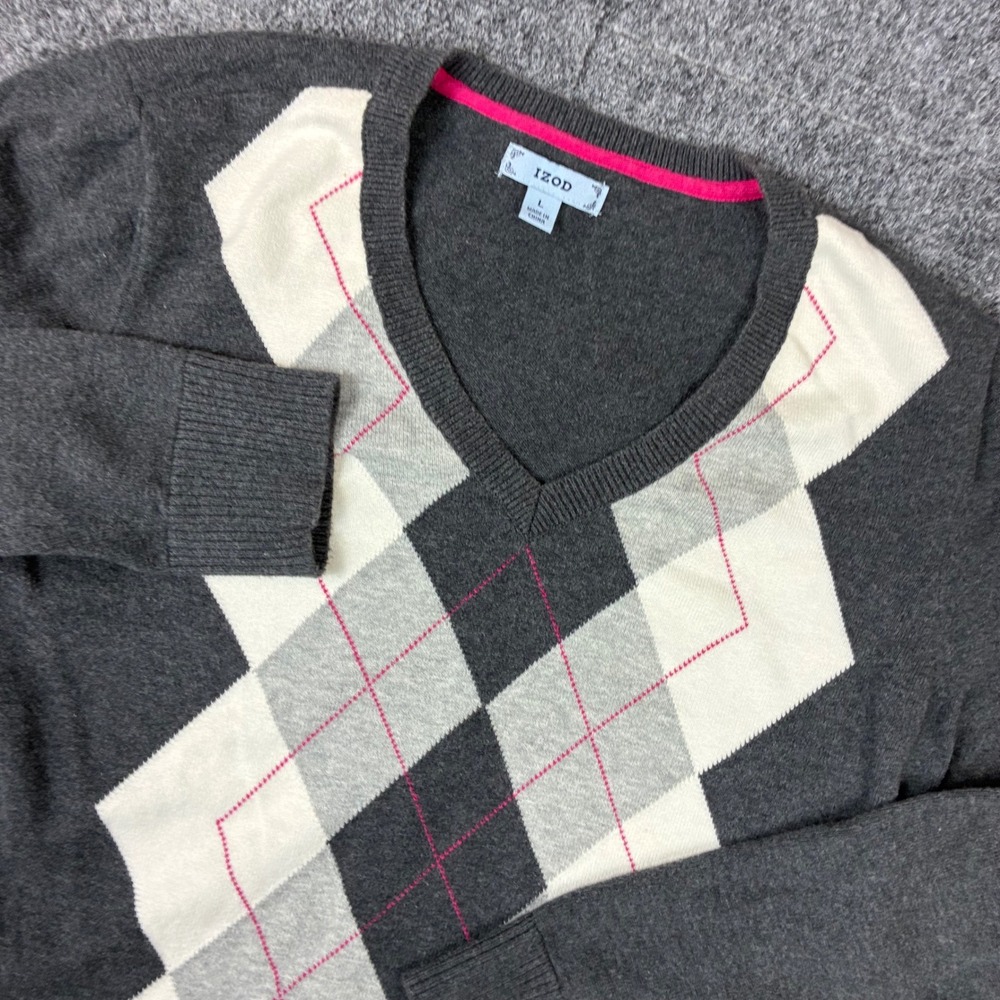 IZOD Womens Size Large Argyle V-Neck Sweater Grey White Pink Long Sleeve Knit